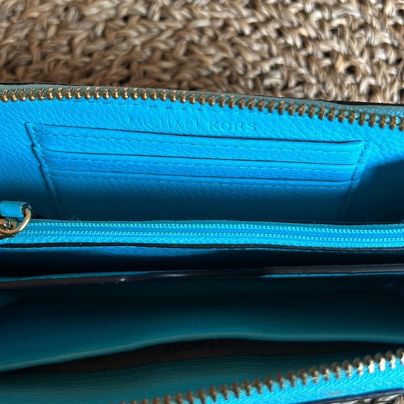 Michael Kors wristlet wallet - Tiffany blue - Picture 5 of 5